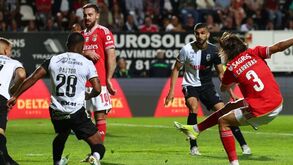 A crónica do Farense-Benfica, 1-3: festival Di Magia inflamou o coletivo