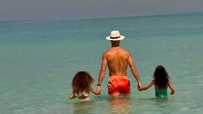 Cristiano Ronaldo no paraíso com a família