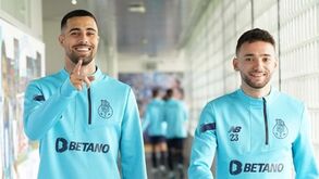 João Mário de fora e Diogo Costa à vista