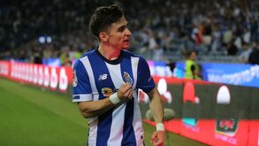 Francisco Conceição fica no FC Porto: SAD compra passe e tem acordo com o jogador até 2029