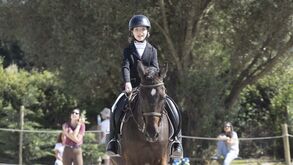 Ema Ferreira no pódio do Concurso de Dressage Nacional