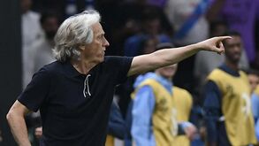 Jesus deixa críticas após adeus à Champions: «Há um penálti claro! O VAR devia ter chamado o árbitro»