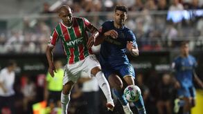 Mansur volta ao trio central