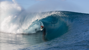 Kelly Slater vai regressar à ação no Taiti e Fiji