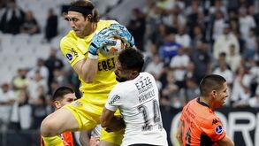 Corinthians unido no apoio ao guarda-redes Cássio