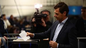 Villas-Boas já votou: «Tem havido um grande movimento de apoio que me dá força»