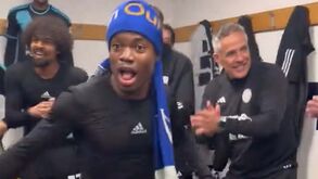 Balneário do Leicester festejou título do Championship ao ritmo... de Fatawu