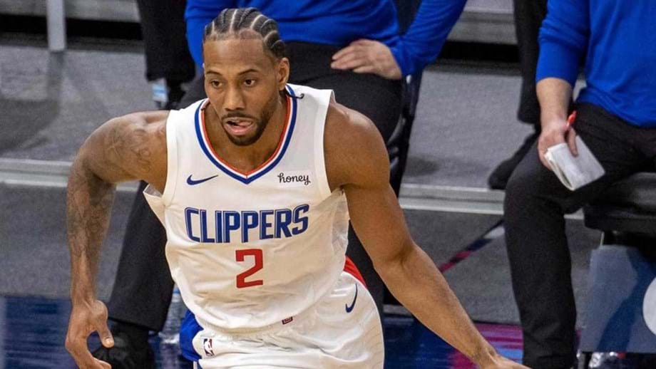 Kawhi Leonard fecha equipa norteamericana de basquetebol para os Jogos