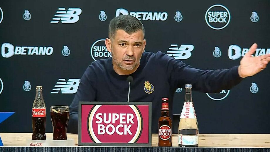 Técnico do FC Porto com palavras fortes na conferência de imprensa