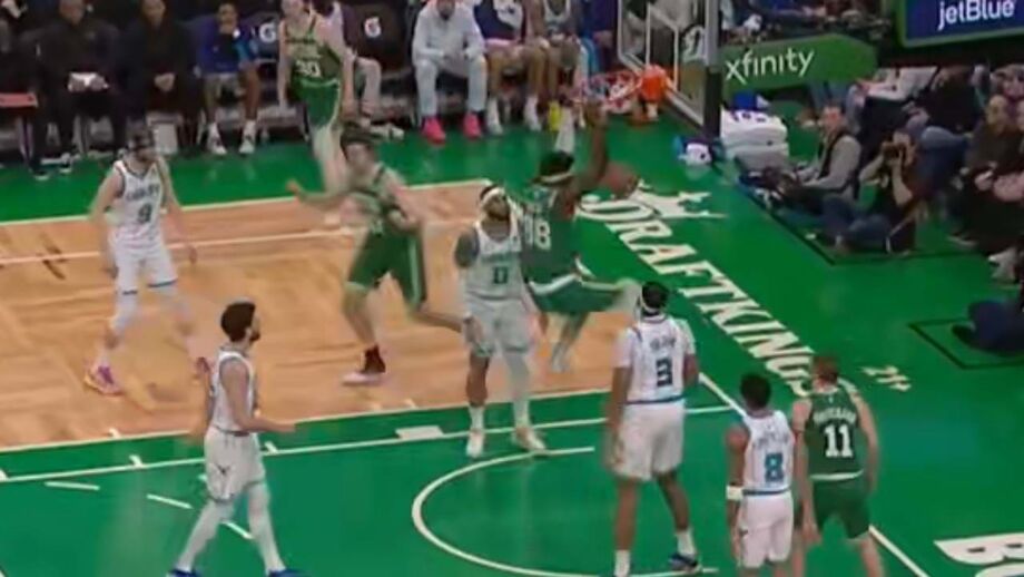 Português ajudou com 16 pontos na vitória frente aos Hornets