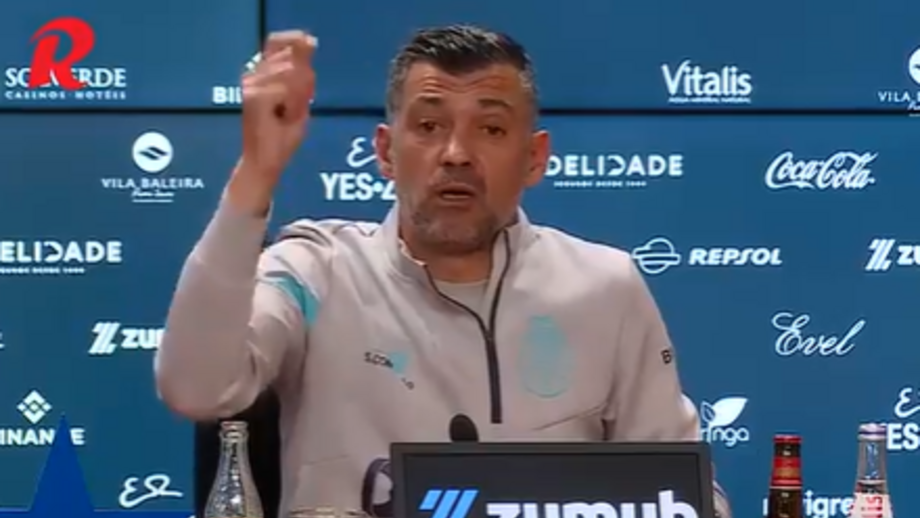 Treinador do FC Porto em conferência de imprensa