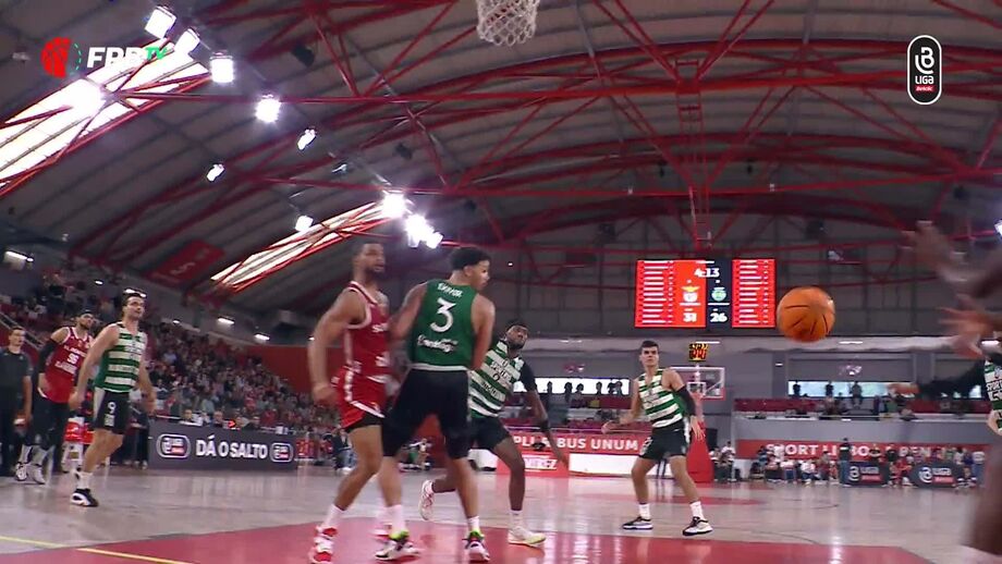 Benfica-Sporting, 94-70: águia bate leão e comanda