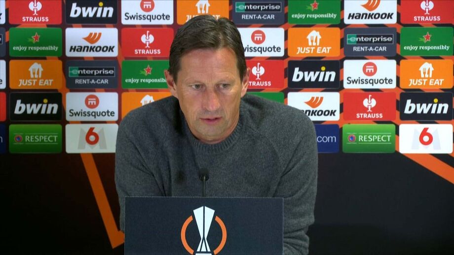 Desilusão e azia: Roger Schmidt não quis falar ao grupo no final do Marselha-Benfica