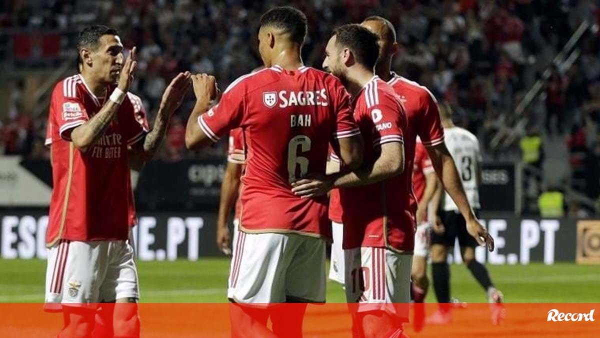 «Perdido está a nível coletivo, entram agora em jogo objetivos individuais»: a reta final do Benfica