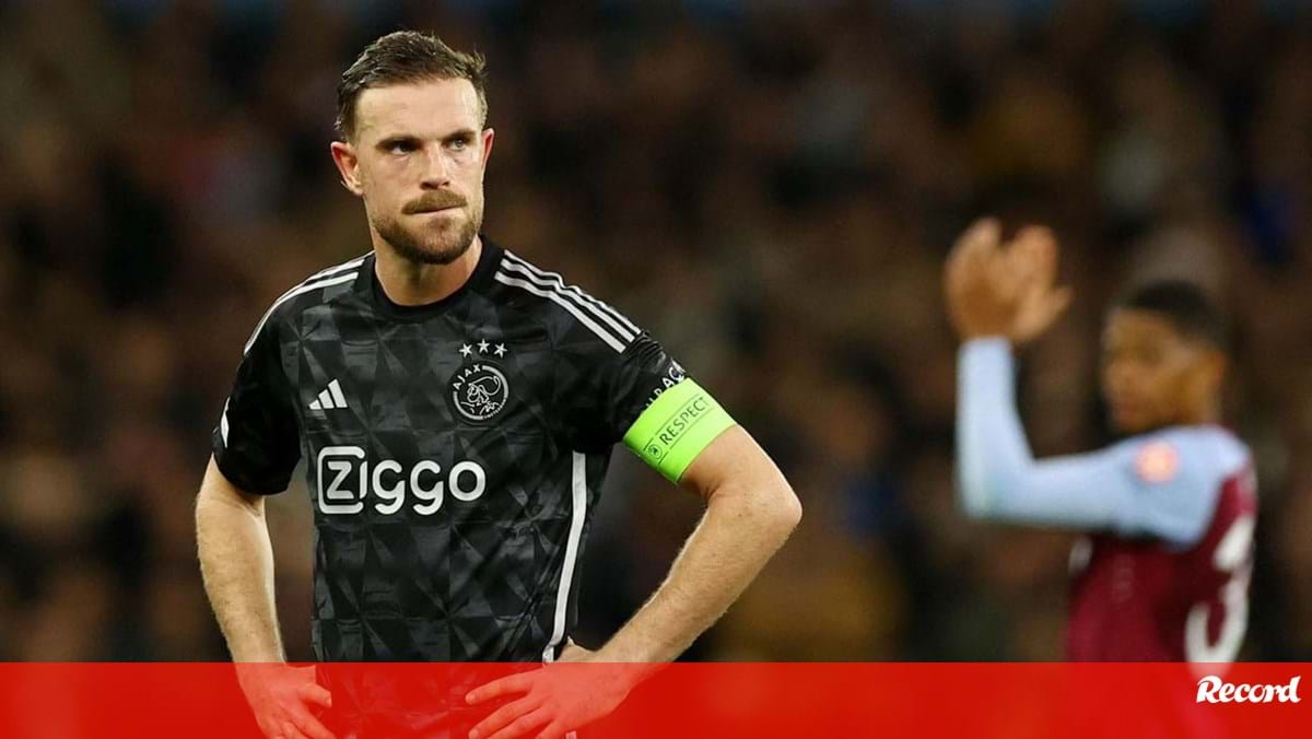 Descontente no Ajax: IA recomenda Benfica a Jordan Henderson