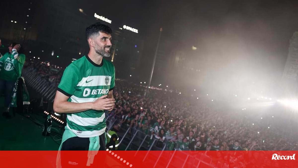 Neto revela como o Sporting recuperou o foco após festa do título: «Tínhamos a experiência de estar a perder 3-0 na Luz em 20/21»