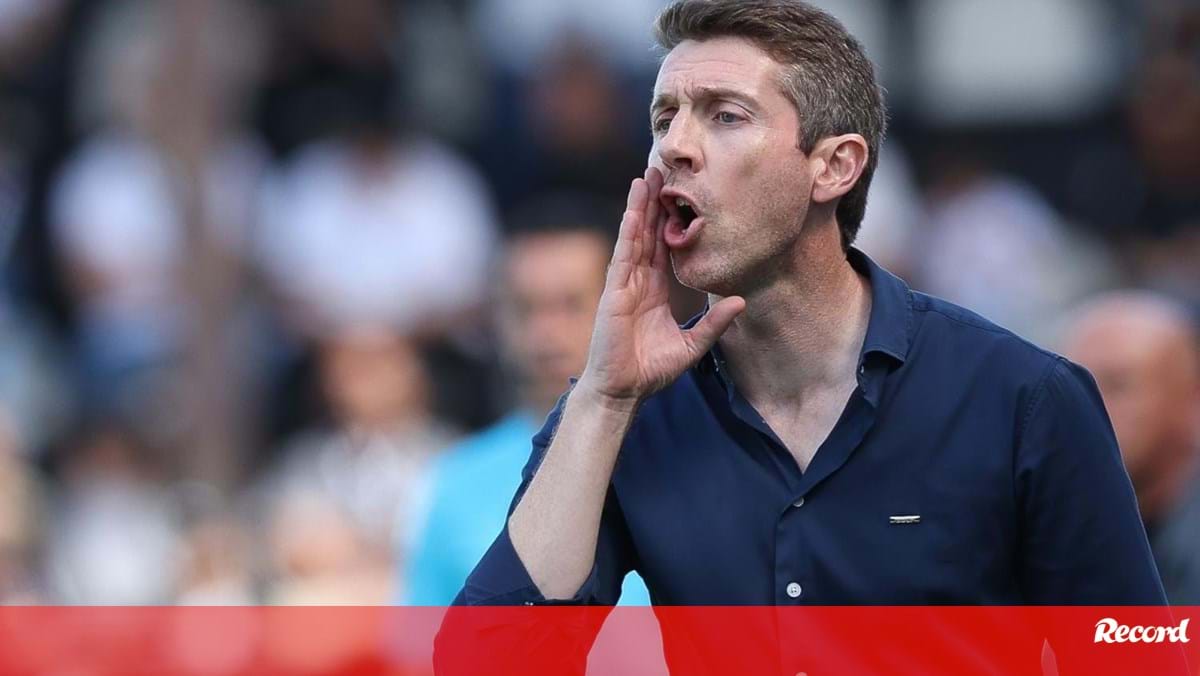 Vasco Seabra quer fechar liga com vitória frente ao Moreirense: «Esta semana o ar foi mais leve e sereno»