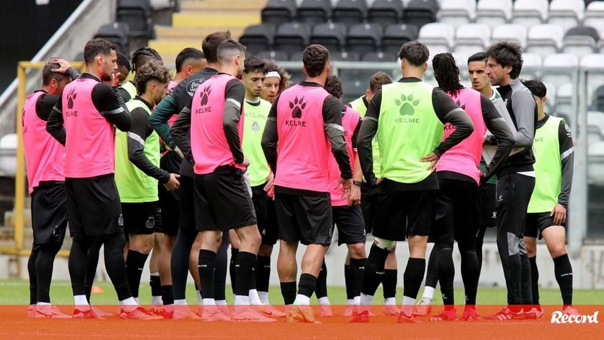 Jorge Simão e o último jogo do campeonato: «Vamos com tudo com aqueles que temos»