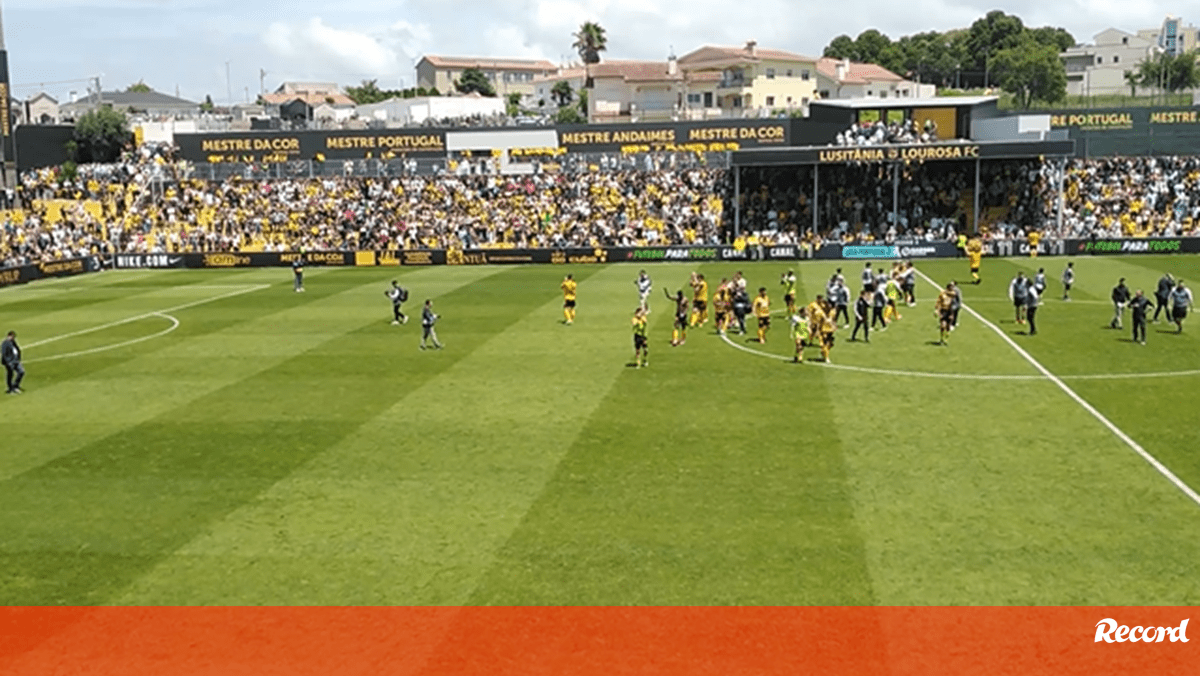 Mais perto da Liga Sabseg: a festa do Lusitânia Lourosa depois da vitória frente ao Feirense