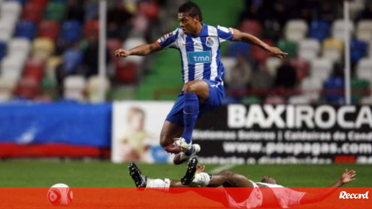 Antigo jogador do FC Porto admite que é "100 por cento alcoólico": «Bati às portas do inferno»