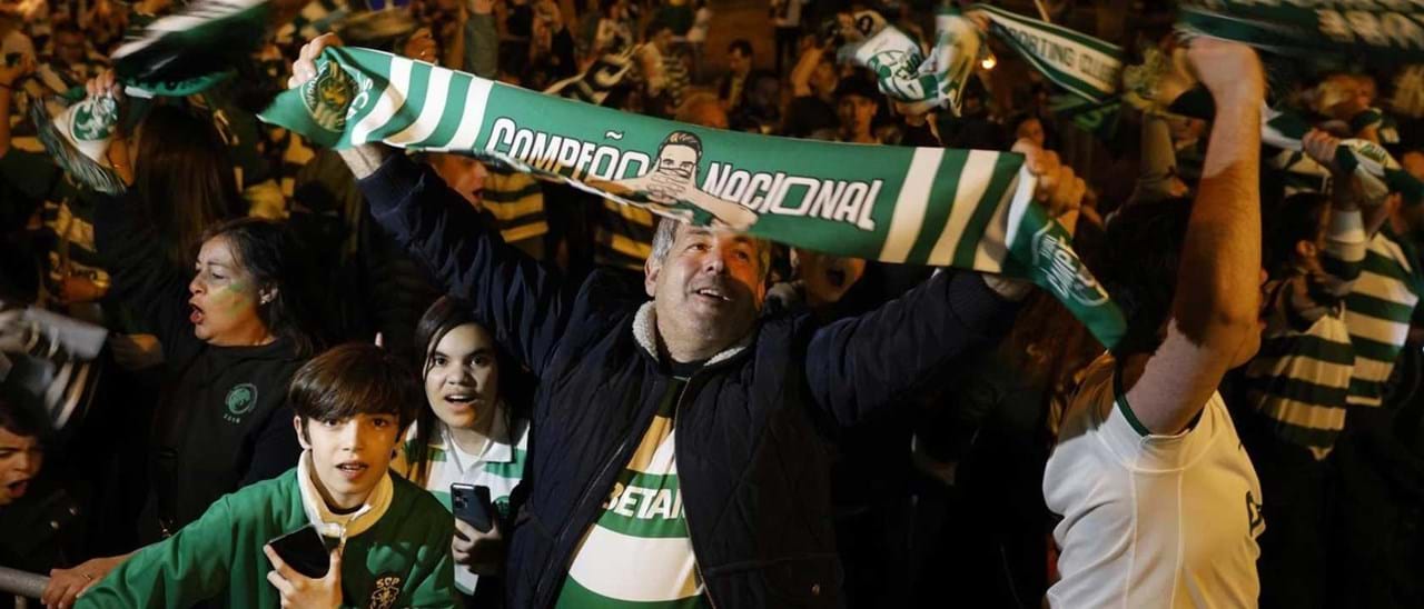 Sporting Campeão: Mar Verde Coroou Equipa No Marquês - Sporting ...