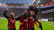 18.º Eintracht Frankfurt, subida de 8%