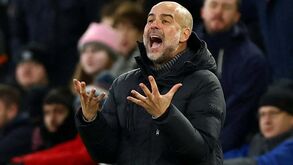 «Vocês são uma equipa de gordos»: antigo defesa recorda primeira palestra de Guardiola no Man. City