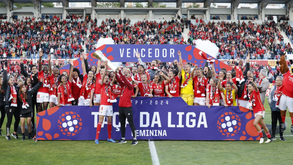 Benfica bate Sporting e conquista Taça da Liga feminina