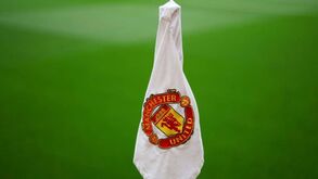 Mulheres de jogadores em almoço pago pelo Man. United: funcionários do clube estão revoltados