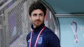 Pablo Aimar fora dos planos do Benfica