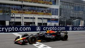 Max Verstappen vence confortavelmente corrida sprint do GP de Miami