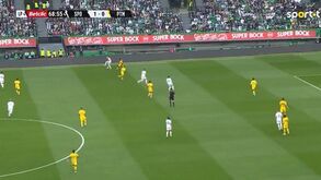 O golo de Trincão no Sporting-Portimonense: tudo começou num grande calcanhar de Nuno Santos