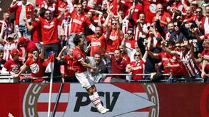 PSV bate Sparta Roterdão e sagra-se campeão holandês