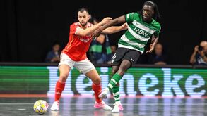 Benfica vence Sporting e acaba Liga dos Campeões de futsal em 3.º lugar
