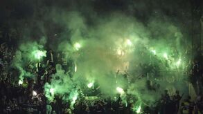 Nem a chuva arrefeceu festa do título em Leiria: «Foi à custa do Benfica, o que sabe melhor ainda»