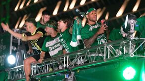 Schmeichel e Acosta celebram título do Sporting: «Vemo-nos no próximo ano na Liga dos Campeões»