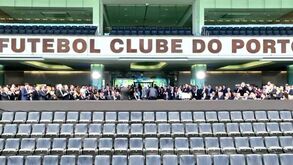 André Villas-Boas toma posse como presidente do FC Porto: veja o momento