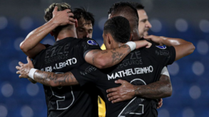 Corinthians, de António Oliveira, regressa às vitórias na Taça Sul-americana