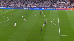 O lance da polémica no Real Madrid-Bayern Munique (aos 90'+13) que deixou alemães em fúria