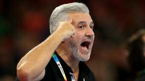 Paulo Jorge Pereira: «Estamos com 'pé e meio' no Mundial, mas ainda falta o segundo jogo»