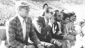 Afinal, como era Pinto da Costa no banco de suplentes? «Uma figura patriarcal e sinónimo de autoridade»