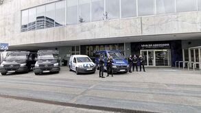 Buscas na Porto Comercial: MP revela todo o processo de distribuição e venda irregulares de bilhetes