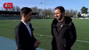 Clube de futebol em Paris tem treinador e jogadores portugueses e no fim dos jogos comem-se bifanas