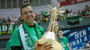 Alejandro Domínguez emocionado: «Faltei a muitos jogos devido a um problema pessoal»