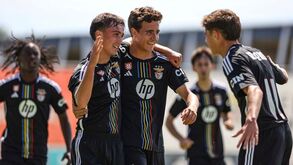 Benfica a 2 pontos do título