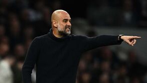 Guardiola explica substituição de Ederson: «O médico disse que seria melhor sair»