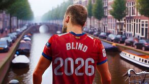 Daley Blind renova com o Girona até 2026