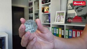 Lage mandou cunhar capa de Record numa medalha para dar uma lição dentro do Benfica