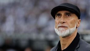 Álvaro Pacheco já assinou pré-contrato com o Vasco e pode estrear-se já na terça-feira
