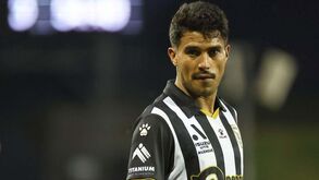 Três jogadores da Liga australiana detidos em investigação de apostas ilegais: um já vestiu camisola do V. Setúbal